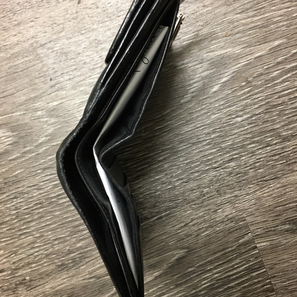 Gucci Black Leather Wallet - Picture 7 of 8